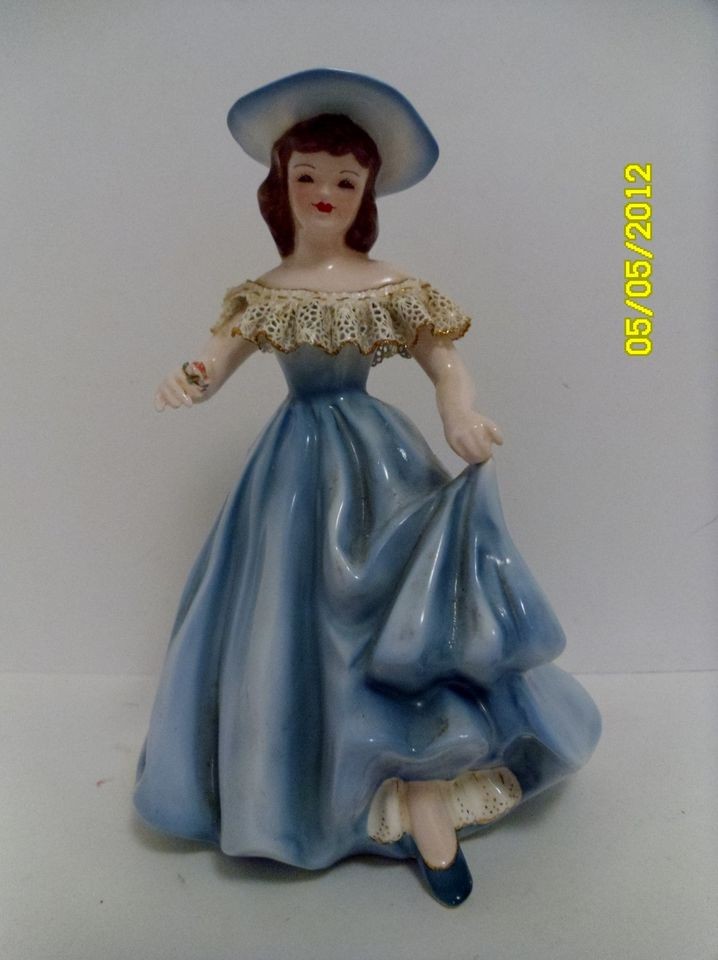 FLORENCE CERAMICS TESS WITH LACE FIGURINE 7.5 TALL