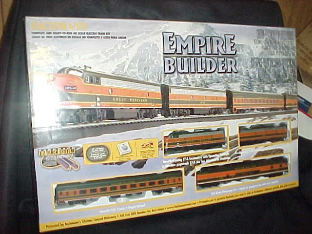 Bachmann Empire Builder Train Set HO scale w/locomotive F7 A & F7 B 