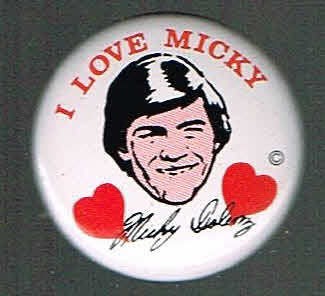 micky dolenz monkees pin pinback button d24 returns