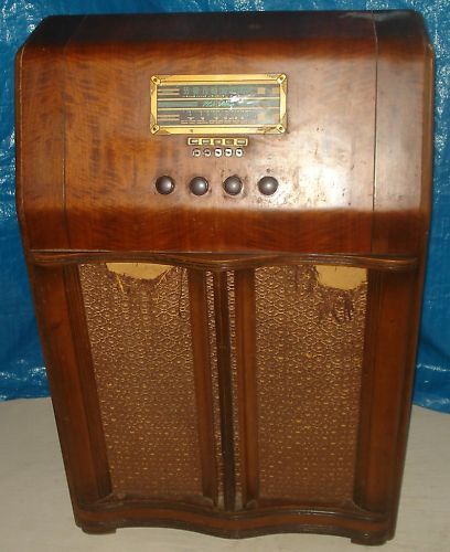 BH391 Vtg RCA Victor A 34 w Short Wave Console Radio Tube Floor Model 