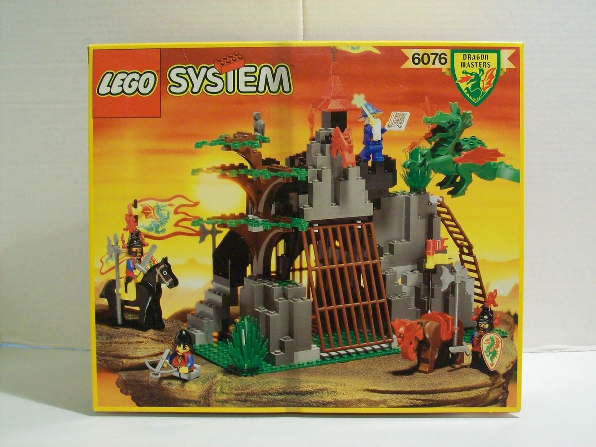 Lego 6076 Dark Dragons Den Dragon Masters Castle w Box
