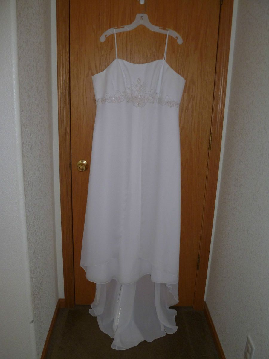 Davids Bridal Chiffon Wedding Dress Style #9T8077 Size 18W