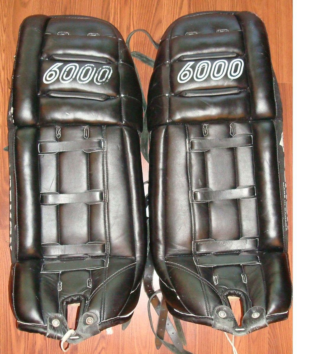 Demon 6000 Goalie Pads