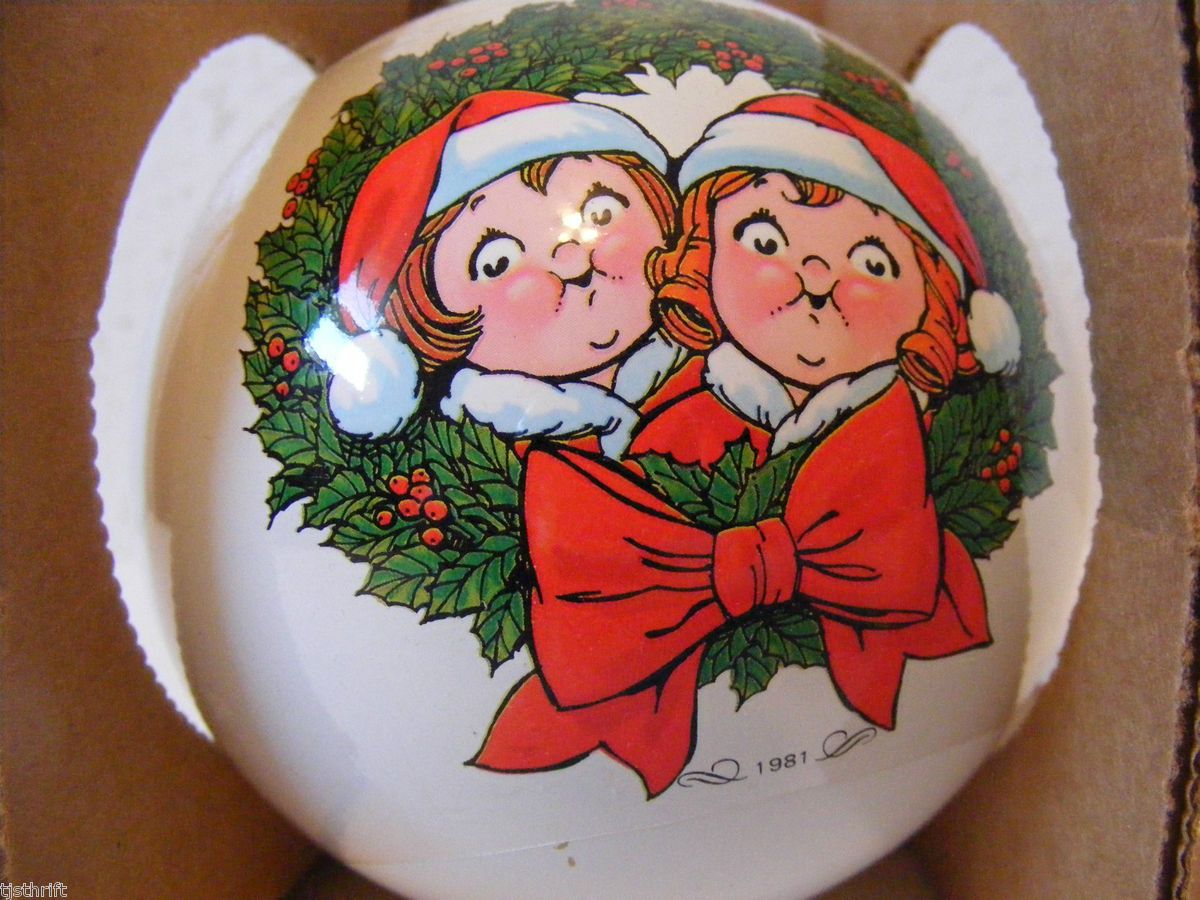 GLASS ORNAMENT 1981 CHRISTMAS HAPPY HOLIDAYS CAMPBELLS SOUP KIDS