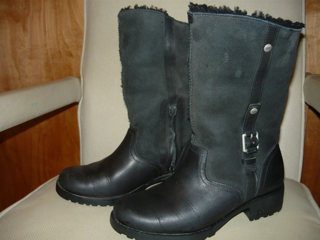 Size 8 Uggs Australia Bellvue II Black Leather Boot Motorcycle Style
