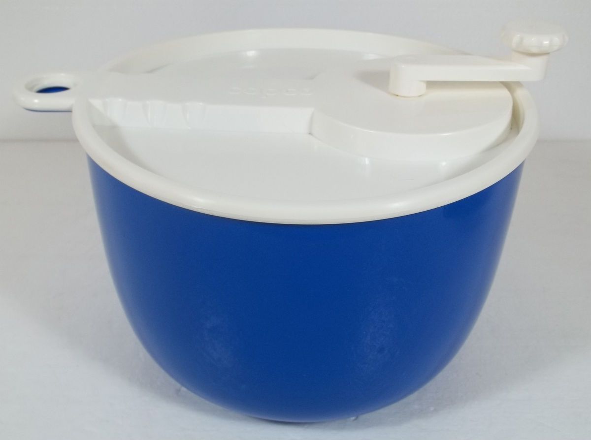 BLUE AND WHITE SALAD SPINNER W BOX SAM LEBOWITZ DESIGN 604 USA UNUSED