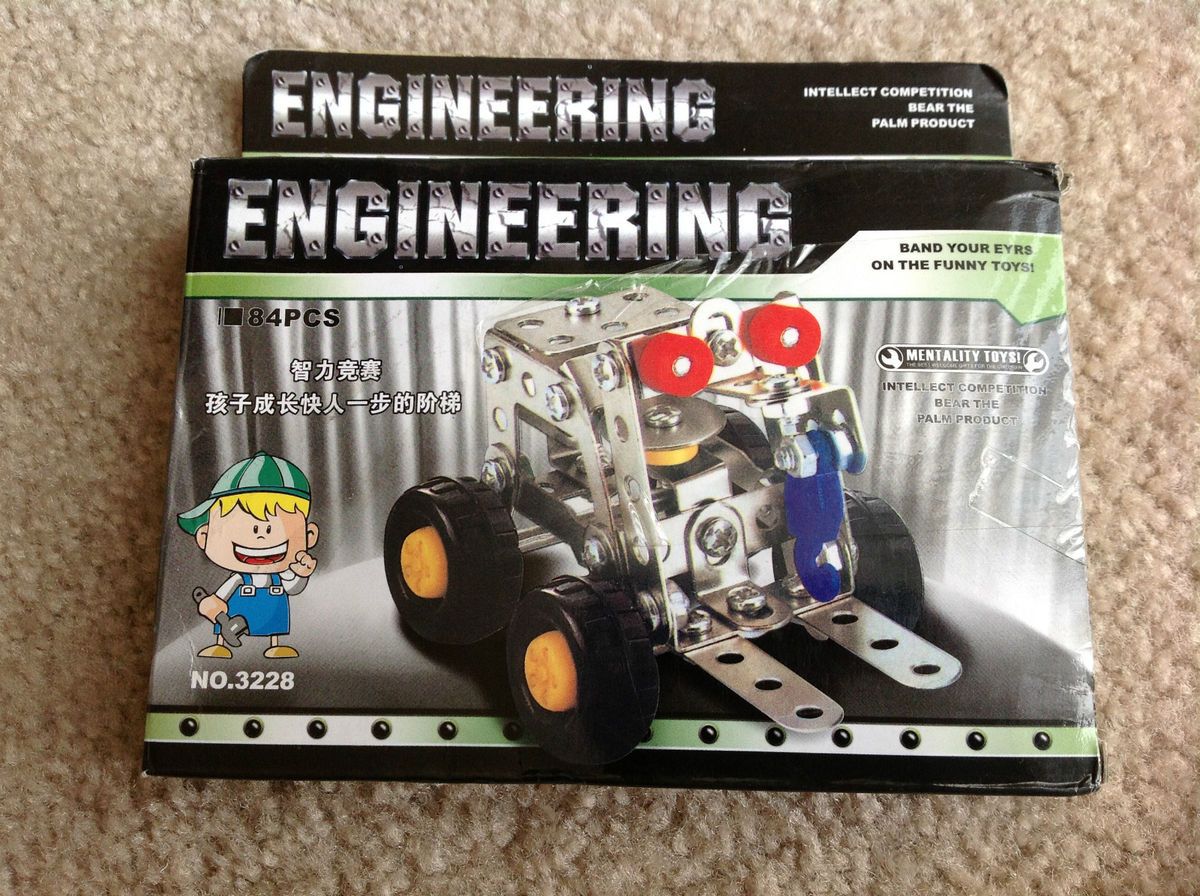 Mini Forklift Building Set by Engineering Tractor Mighty Machines