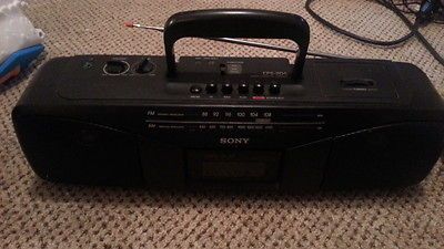 Sony Boombox CFS 204 Radio Cassette corder AM/FM Radio Works, Cass DNW
