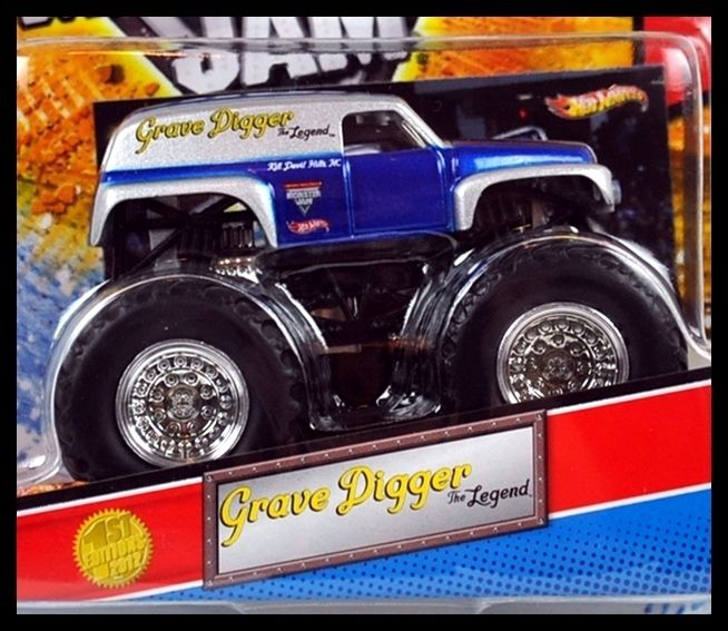 Hot Wheels Monster Jam Truck 1ST EDITIONS 2012 GRAVE DIGGER THE LEGEND